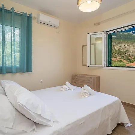 Mariana Sea View דירה