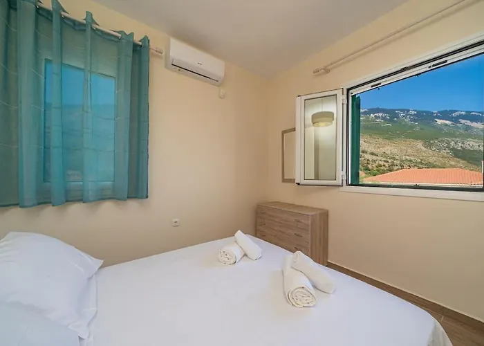 Apartment Mariana Sea View *